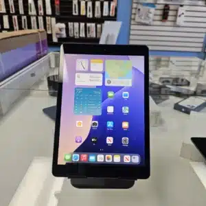 Apple iPad 128 GB Space Gray