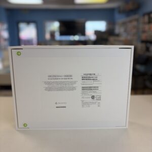 MacBook Air 13inch M3 Starlight New Sealed
