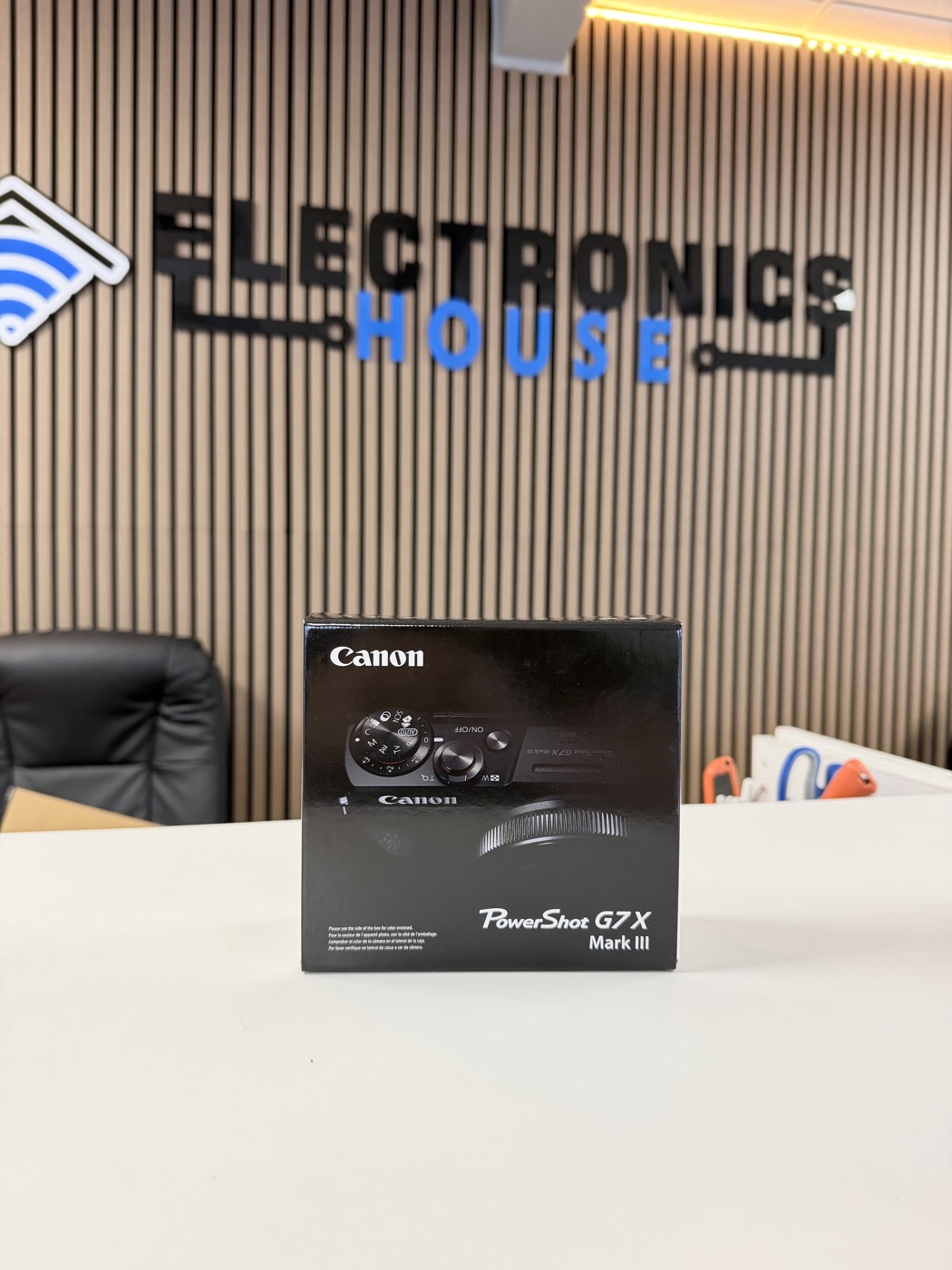 Canon G7X III — Photo provided by Electronics House for this product group. Check the selected device condition.